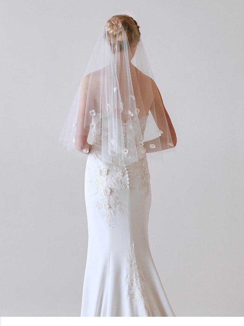 mariage mariée voile court applique strass voile avec peigne mariée 2 couche velo de novia robe de mariage