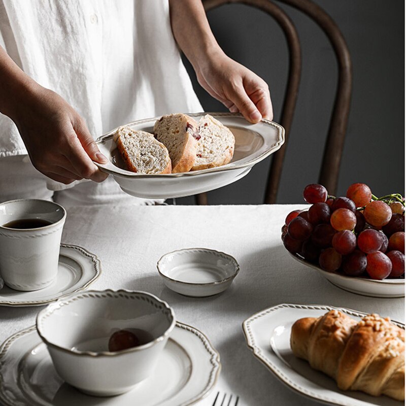 Retro Embossing Bone China Dinner Plates Flower Shape Wedding White Charger Plate Bowls Dishes and Plates Sets Kitchen Supplies