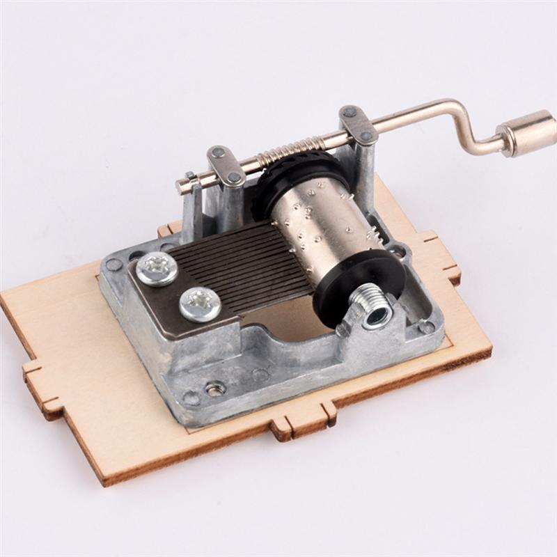 1 Set Animal Shaped DIY Music Box Assembly Music Box DIY Music Box Puzzle Wooden Hand Shake Music Box Assembly Model Toy