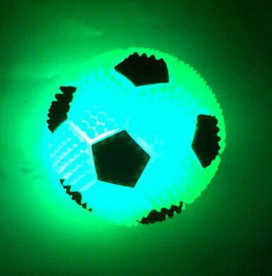 Slumpmässig färg välj led blixt fotboll taggig boll hög studsande bollar massageboll barn leksak glöd fest födelsedagsleksak