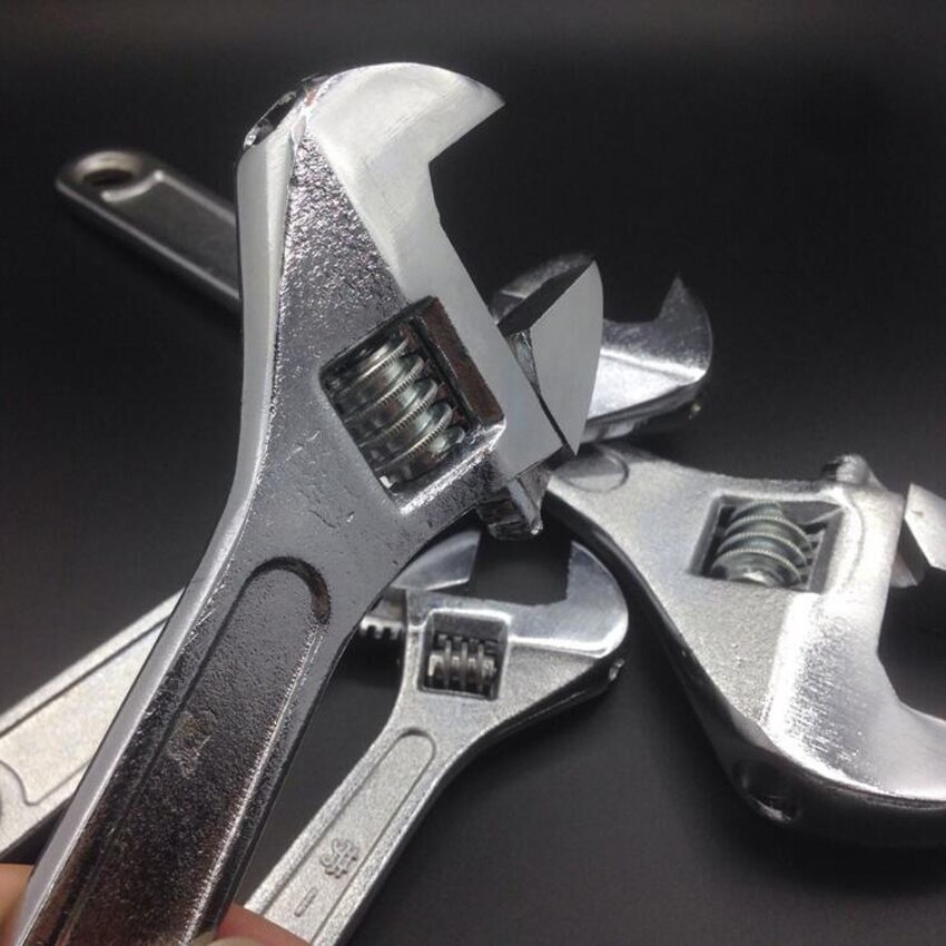 6 inches Multi-Function Adjustable Wrench Universal Spanner Wrench Set Snap and Grip For Nuts and Bolts of All Shapes and Sizes