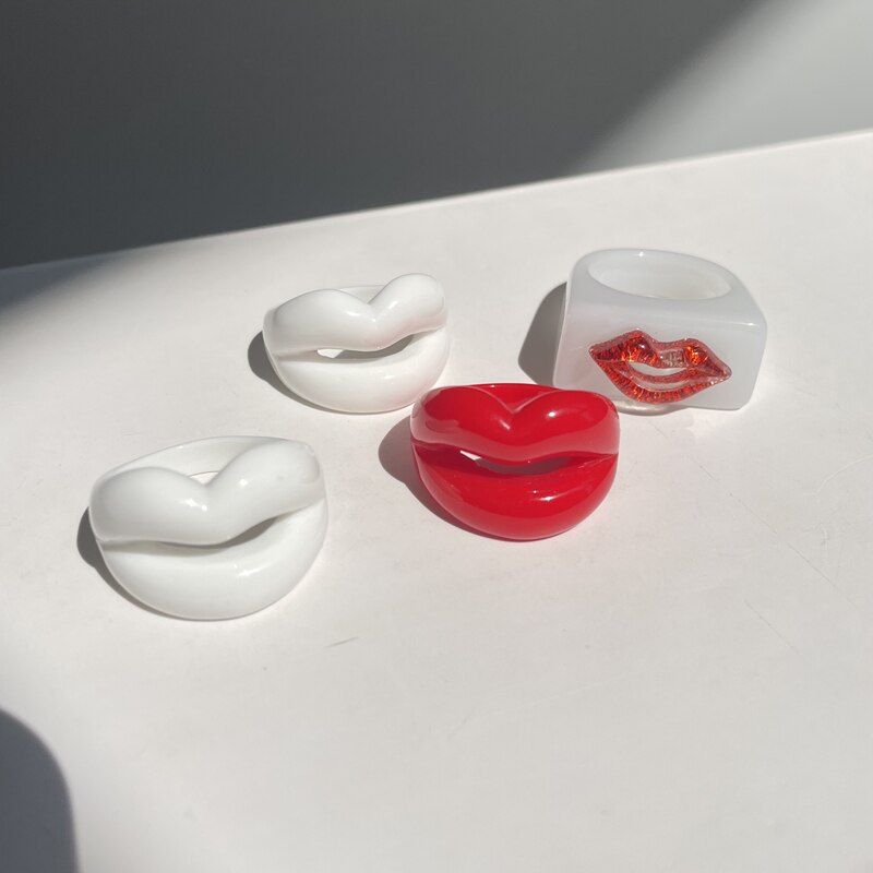 Summer Trendy Punk Red Lips Shape Resin Finger Rings Mouth Lip Acrylic Colorful Ring for Women Girls Jewelry HUANZHI