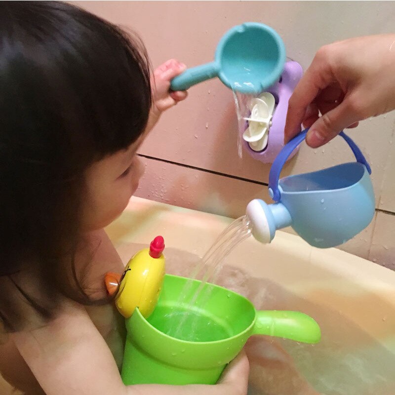 Hot shower water toy storage soft material children's baby chicken water scoop bath kettle hair washing tool beach toy 4 piece set