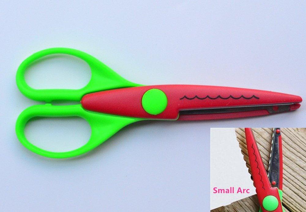 6 Inches Length Laciness Scissors for Photo Craft DIY Scrapbook Album Handicraft Handmade Paper Cutting Tool: Small Arc