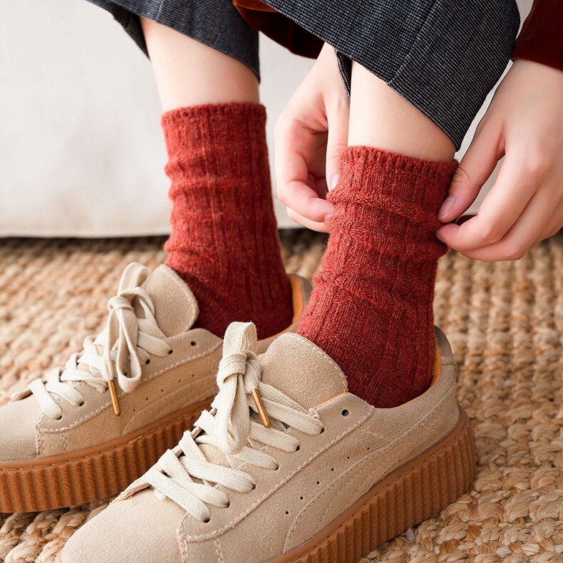 Moda zimowe skarpetki damskie długie skarpetki dziewczyny Korea styl kolor oddychające zwykły bawełniane skarpetki dama retro ciepłe długie wysokie jakości