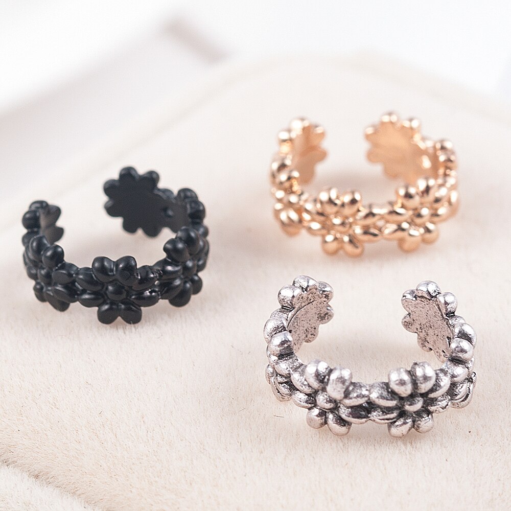 Vintage Clip auf Ohrringe Einfache Daisy Ohr Manschette Nicht Durchbohrt Ohrringe Nase Ring Neue Frauen Ohrringe 3 Farbe Ohr manschette Brinco