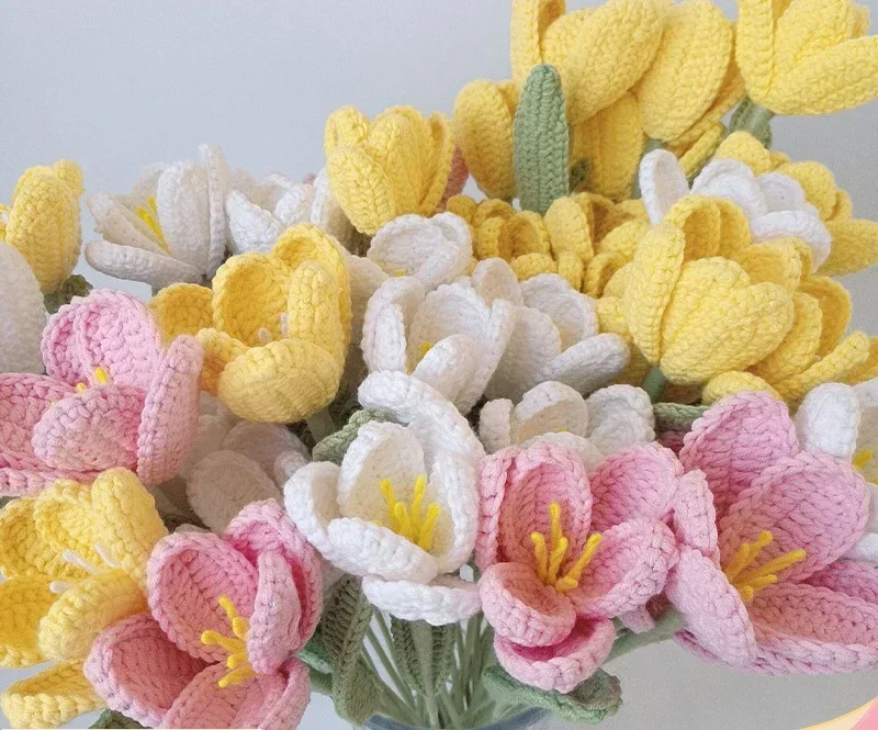 (ingen vase )1pc håndlavede blomster kunstige tulipaner buket hæklet evig blomst til bryllup hjemmeborddekoration år