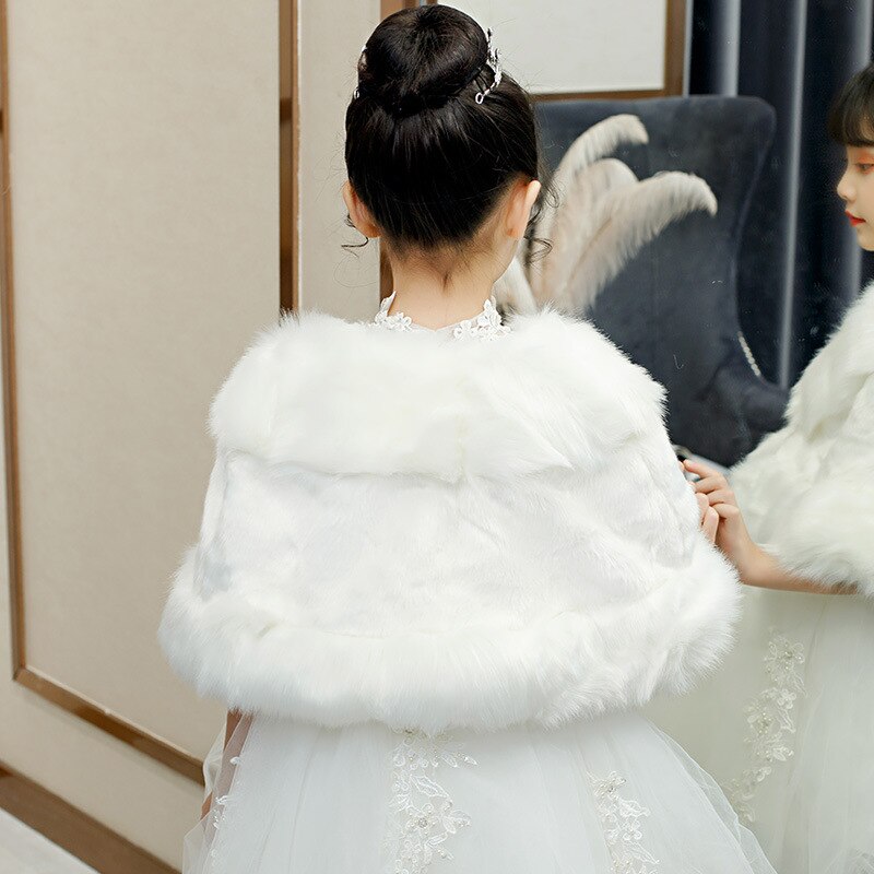 Kids Prinses Dikker Pluche Wraps Sjaal Bloem Meisjes Ivoor Wit Bolero Bolero Cape Wedding Verjaardagsfeestje Diamanten Broche Jas