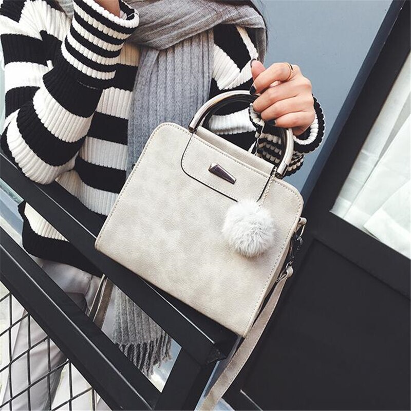 Handtas Vrouwen Casual Draagtas Vrouwelijke Grote Schoudertas Messenger Bags PU Lederen Handtas Met Bont Bal bolsa