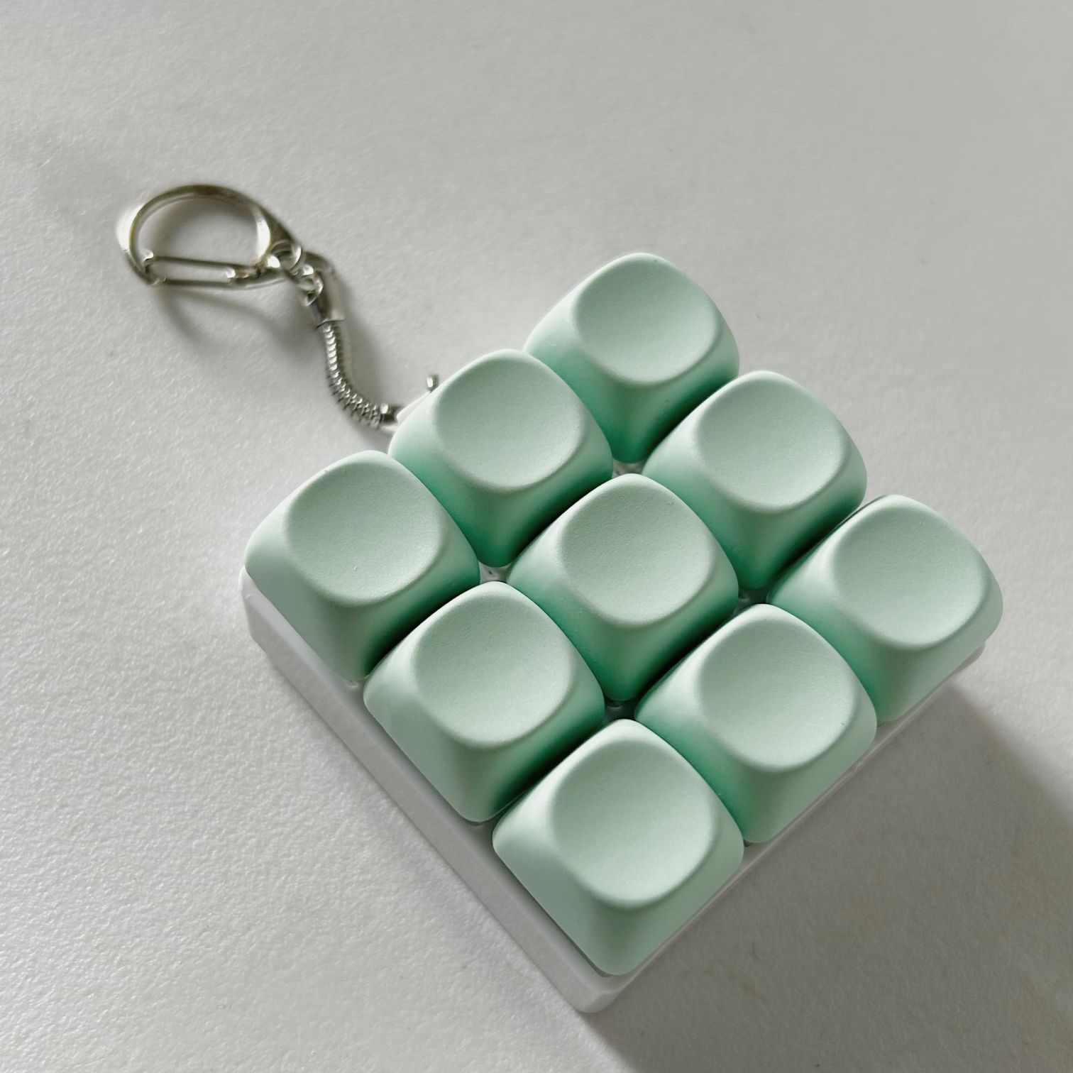 9 touches clavier Fidget jouet relaxant amovible doigt Fidget Clicker porte-clés Portable bricolage bouton doigt Clicker porte-clés: Orange
