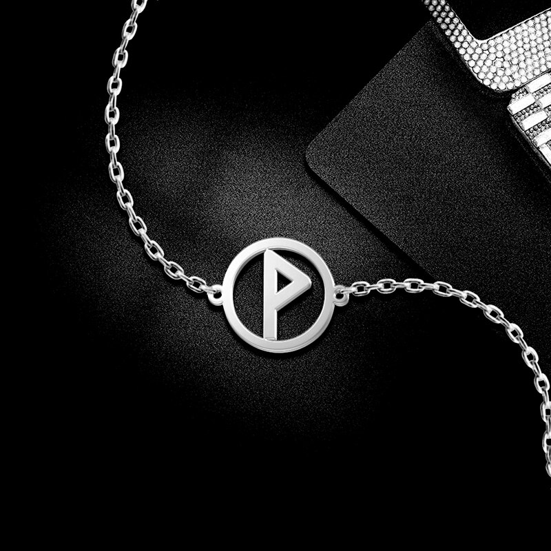 Collares con dijes de runas nórdicas Vintage para mujeres y hombres, joyería vikinga de acero inoxidable, amuleto de San Valentín con patrón antiguo