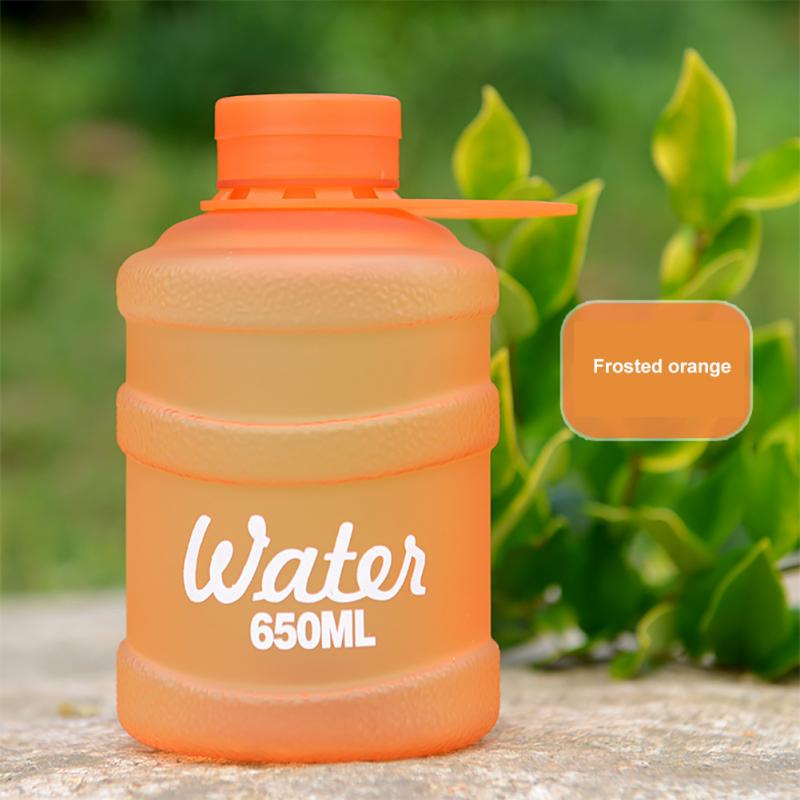 650ml plasthinkar koppar bärbar resistent lämplig för barn stor kapacitet vattenflaskor drinkware: 12