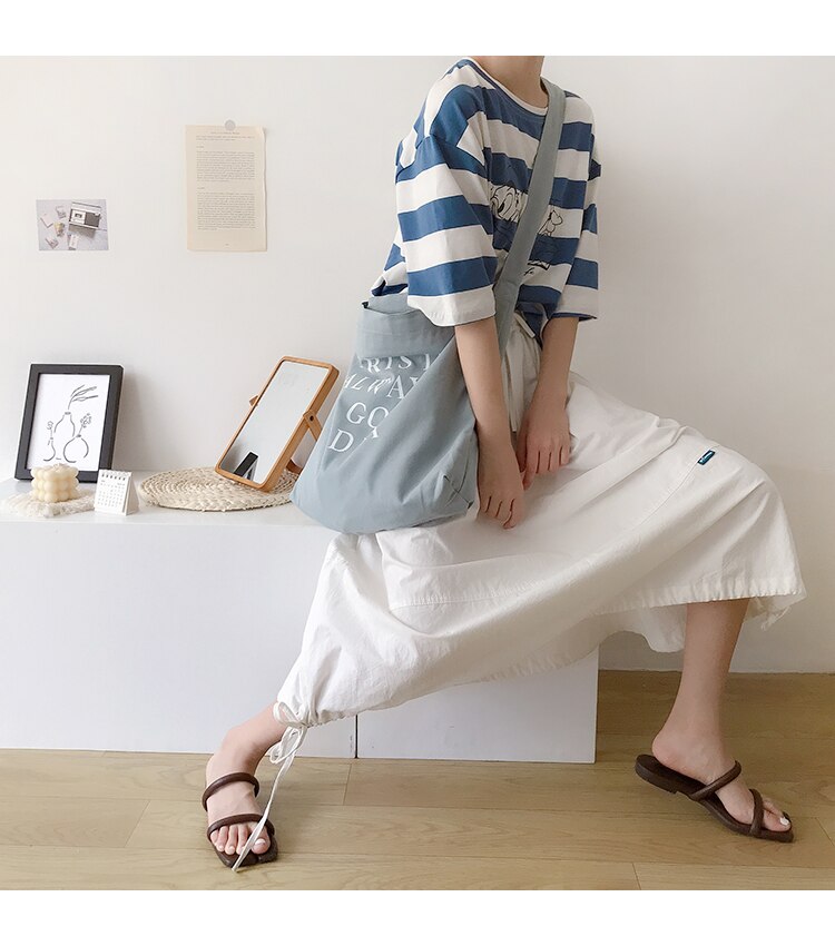 Dames Canvas Tas Vrouwelijke Eenvoudige Engels Brief Afdrukken Schoudertas Womenlarge Capaciteit Crossbody Tas Student Strap Boek Tas: Sky Blue