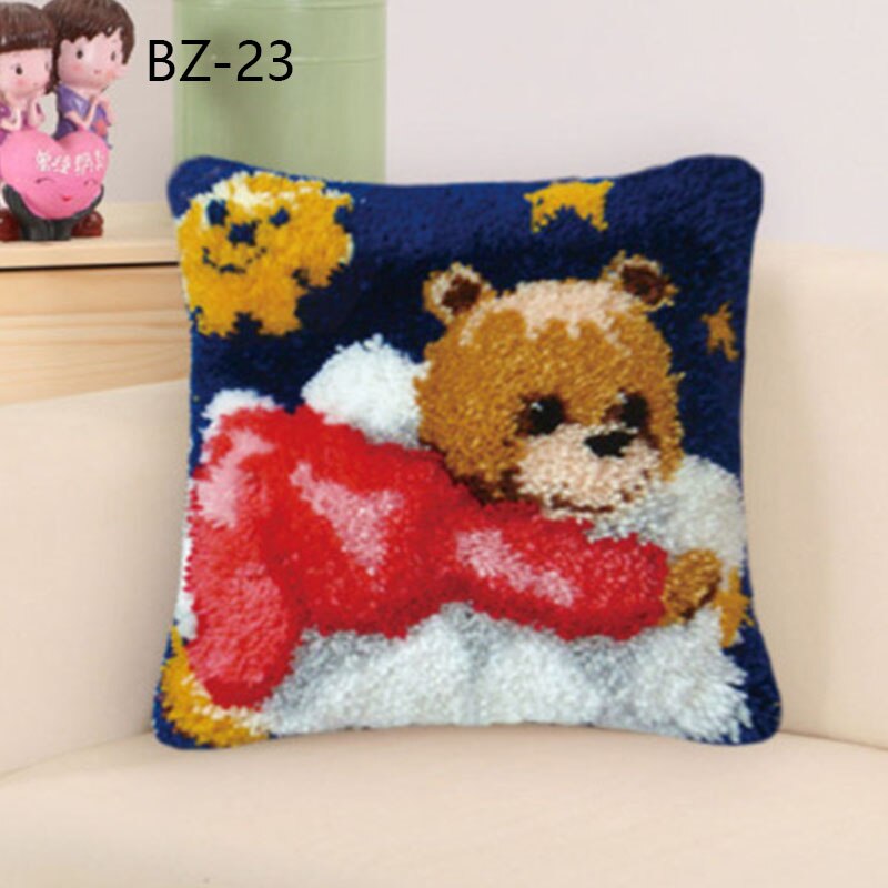 3D Segment Embroidery Pillow Latch Hook Animal Series DIY Wool Latch Hook Rug Kits Handcraft Carpet Embroidery Supplies: BZ-23 / 37x37cm