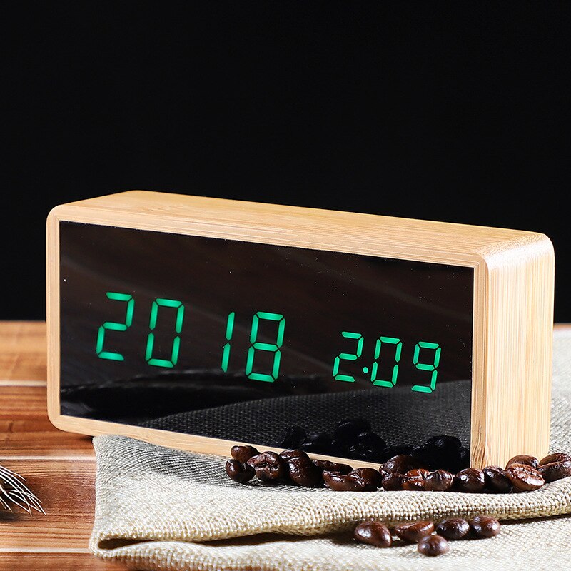 Elektronisk led-ur bambus træ håndværk bordur med temperatur / dato / tid display skrivebord spejl alarm alarm hjemme desktop indretning: Grønt lys