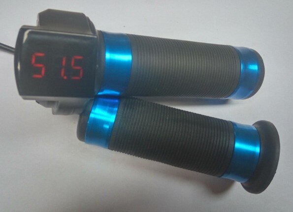 Twist throttle met digitale display 12-84v voor elektrische scooter onderdelen bike accessoire driewieler rolling stuur MTB voltmeter: blue2