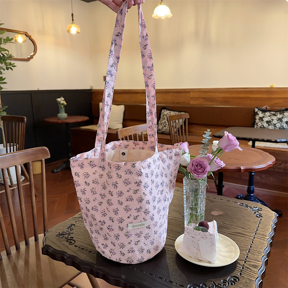 Summer Floral Women's Bucket Shoulder Bags Large Capacity Female Tote Underarm Bag Retro Flower Ladies Travel Handbags Purse: Beige