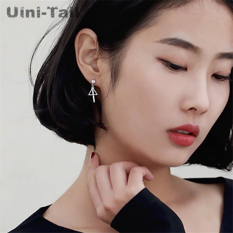 Uini-Tail 925 sterling silver hollow triangle asymmetric micro-set earrings simple trend long ear wire GN803