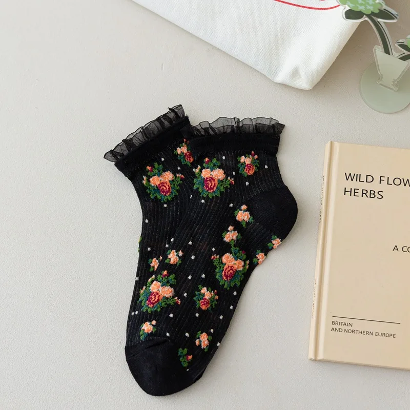 Calcetines con volantes de encaje Lolita, calcetines cortos Vintage Harajuku con bordado Floral, calcetines de seda de cristal transparentes ultrafinos de verano para mujer