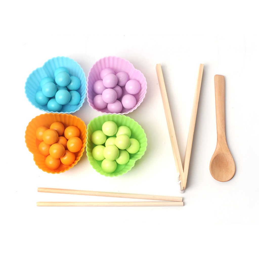 Kinder üben konzentration mit stäbchen und löffeln, mathematisches training für anfänger