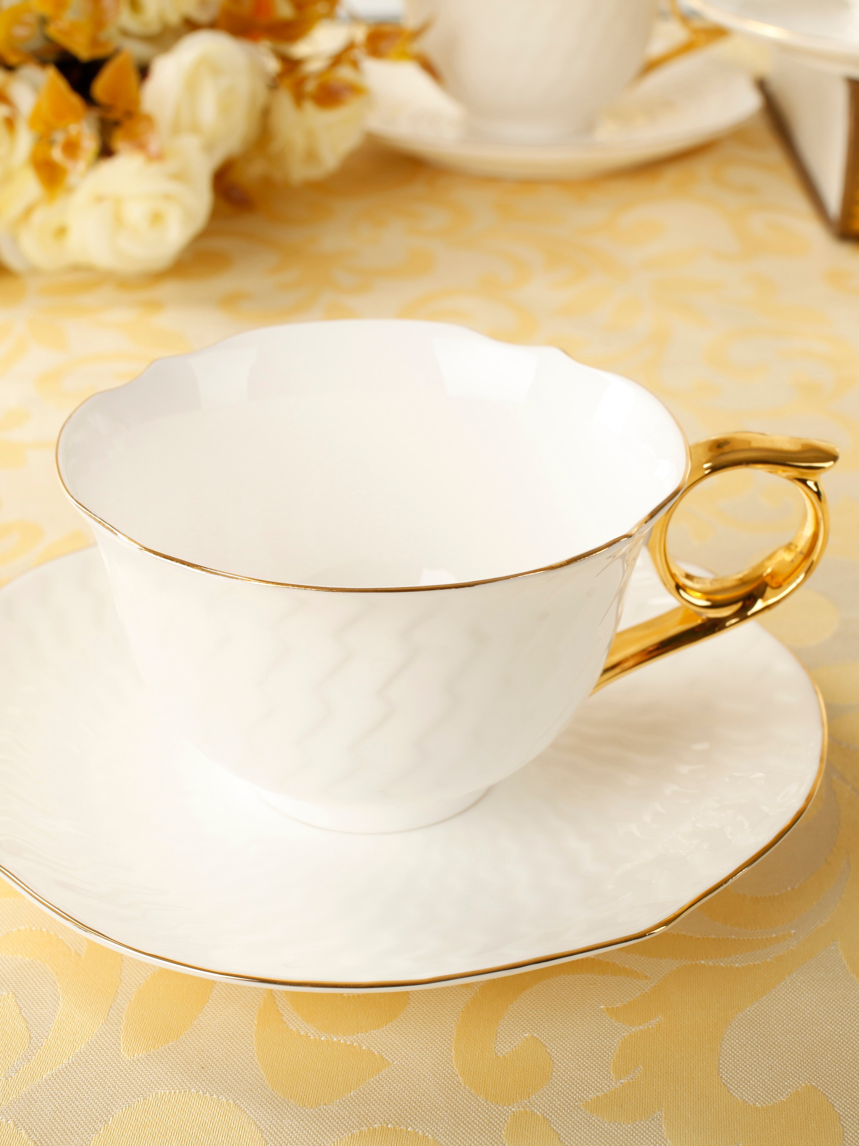 Enkele Nordic Koffiekopje Schotel Lepel Set Bone China Britse Cafe Porselein Thee Cup Geavanceerde Tasse Een Cafe Keramische Theekopje EE50BD