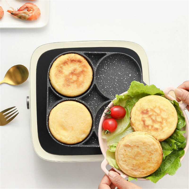Neljän reiän paistinpannu paksuuntunut munakas pannu tarttumaton muna pannukakku pihvi pannu ruoanlaitto muna kinkku pannut aamiainen valmistaja astiat