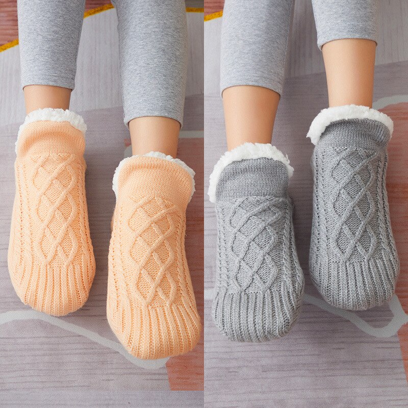Calcetines gruesos de algodón para el hogar, medias antideslizantes para dormir, zapatos cálidos de invierno para dormitorio, para niñas, novedad