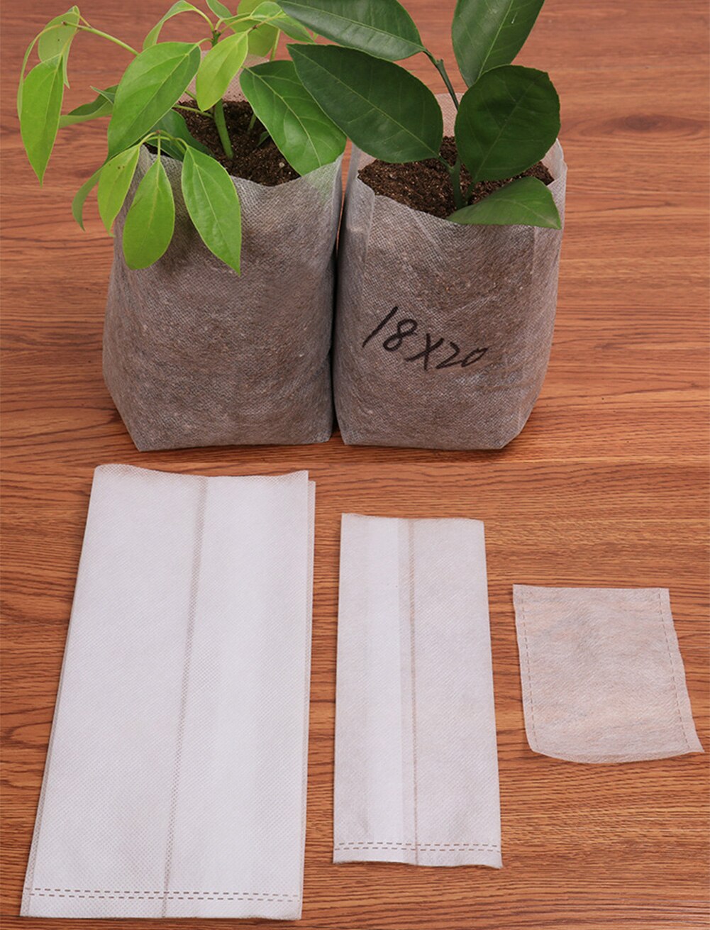 100Pcs Biodegradable Eco-Friendly Nursery Bags Organic Grow Bags Non-woven Fabric Ventilate Home Garden Growing Planting Bags