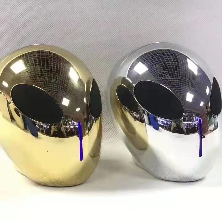 X18 Bluetooth Speaker V8pro Big Alien Speaker Superman Draadloze Kaart Radio Sound Draagbare Subwoofer: Gold