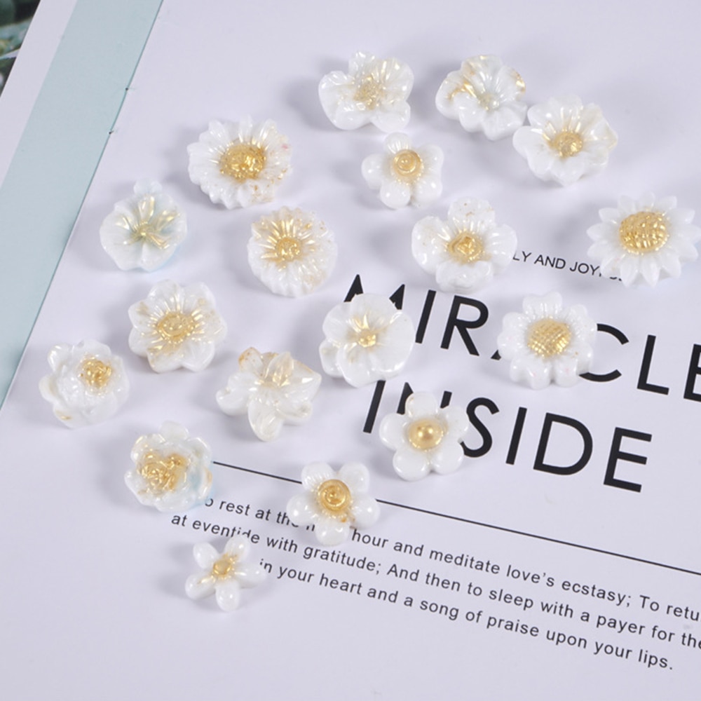 DIY Craft Epoxy Resin Mold Handmade Mini Daisy Flower Silicone Mould Making Tool UV Jewelry Ornament Casting Molds