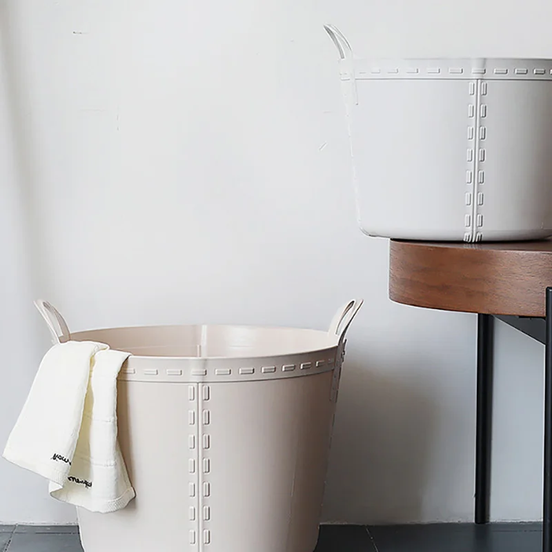 Husholdning enkel rund plast skittentøyskurv hjem bærbar oppbevaringskurv stor badekurv skittentøysbøtte