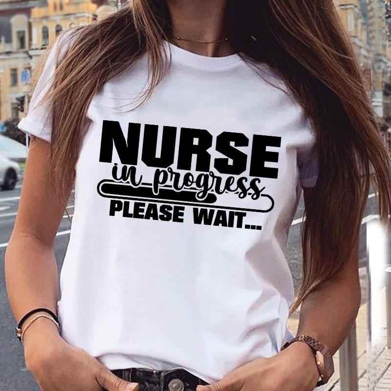 Verpleegkundige In Vooruitgang Brief Grafische Mode Tops Casual Dames Basic O-Kraag Korte Mouwen Wit T Shirt meisje,: S / Beige