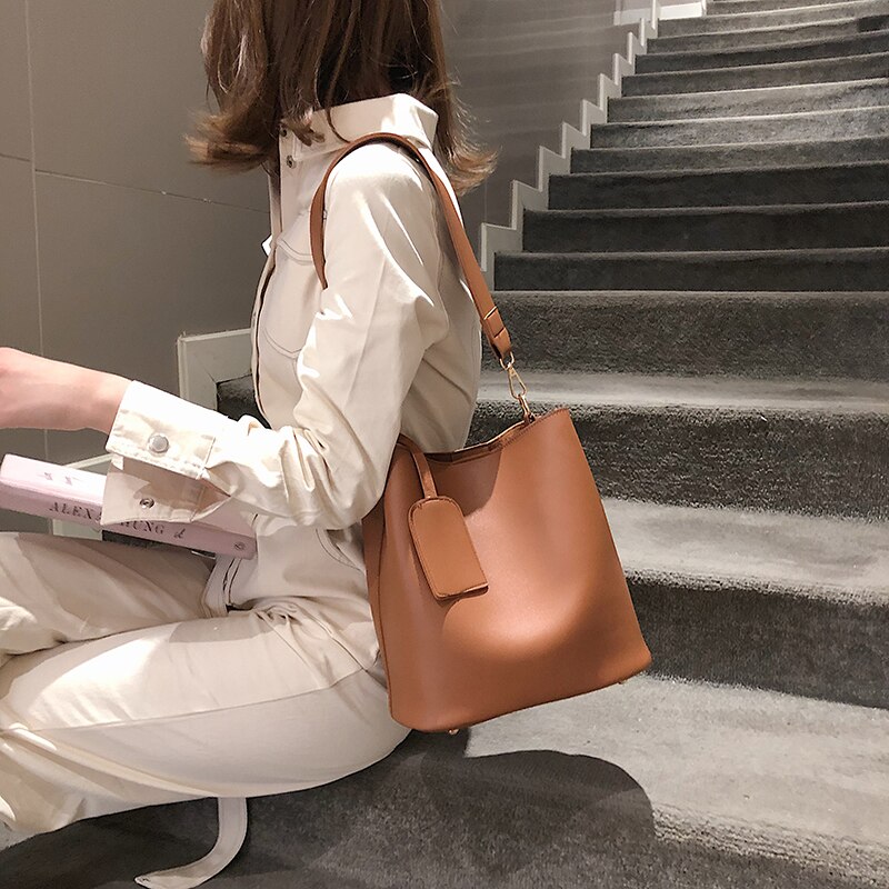 Sac à bandoulière en couleur unie pour femmes, sac en seau de grande capacité, sac à épaule coréen, nouvelle tendance,