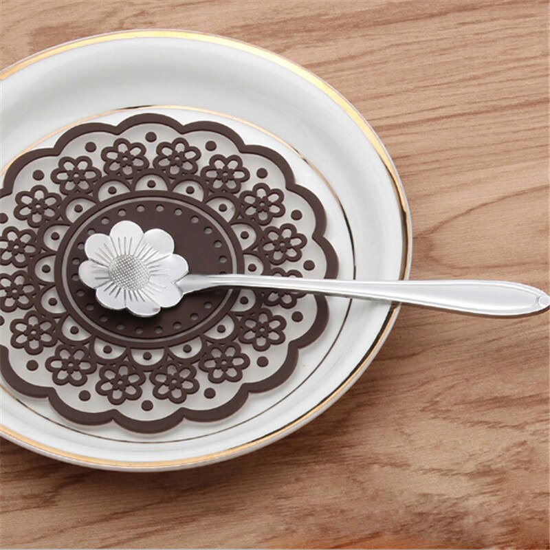 8Pcs/Set Flowers Gold Spoon Long Handle Dessert Tea Coffee Mixing Spoon Stainless Steel Vintage Teaspoons Drink Tableware