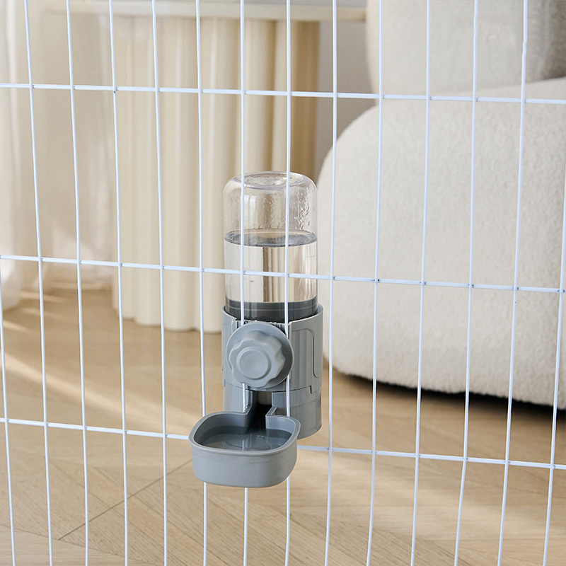 Bebedero automático para mascotas, cuenco con jaula colgante para perros y gatos, adecuado para cachorros pequeños, gatos, conejos, contenedor de comida, cuenco dispensador: BLANCO
