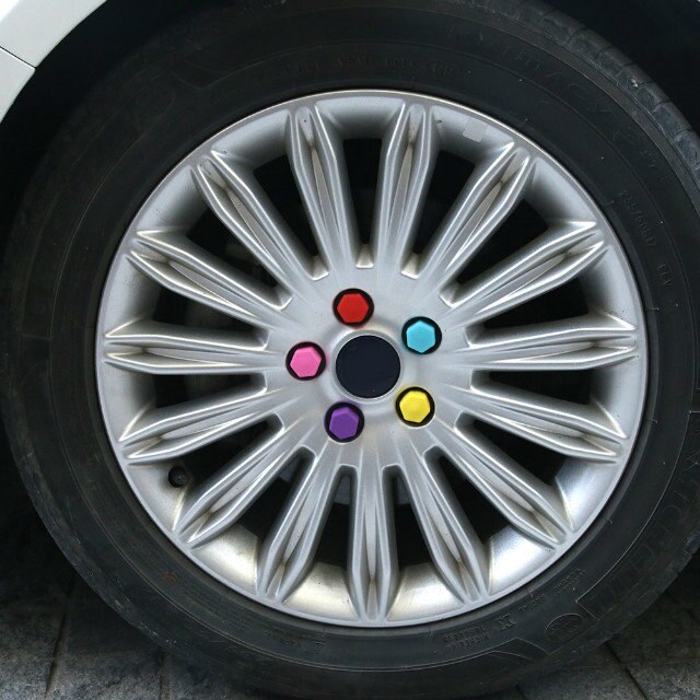 20pcs 17mm Decorative Silicone Car Bolt Caps Wheel Nuts Covers Practical Antirust Hub Screw Cap Protector for Car Accessories