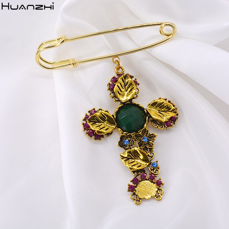 HUANZHI 2020 Nuovo Umani Viso Ritratto catena di Metallo Vintage ▾ Spilla Vecchio Cartone Animato Modelli di Smalto del Cappotto Dei Monili Accessori per le Donne Degli Uomini