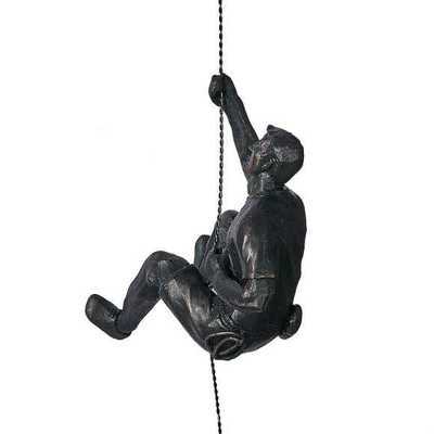 Wall Decoration Nordic Style Retro Man Climbing Wall Background Wall Decorations Hanging Statue Living Room Background: Black A
