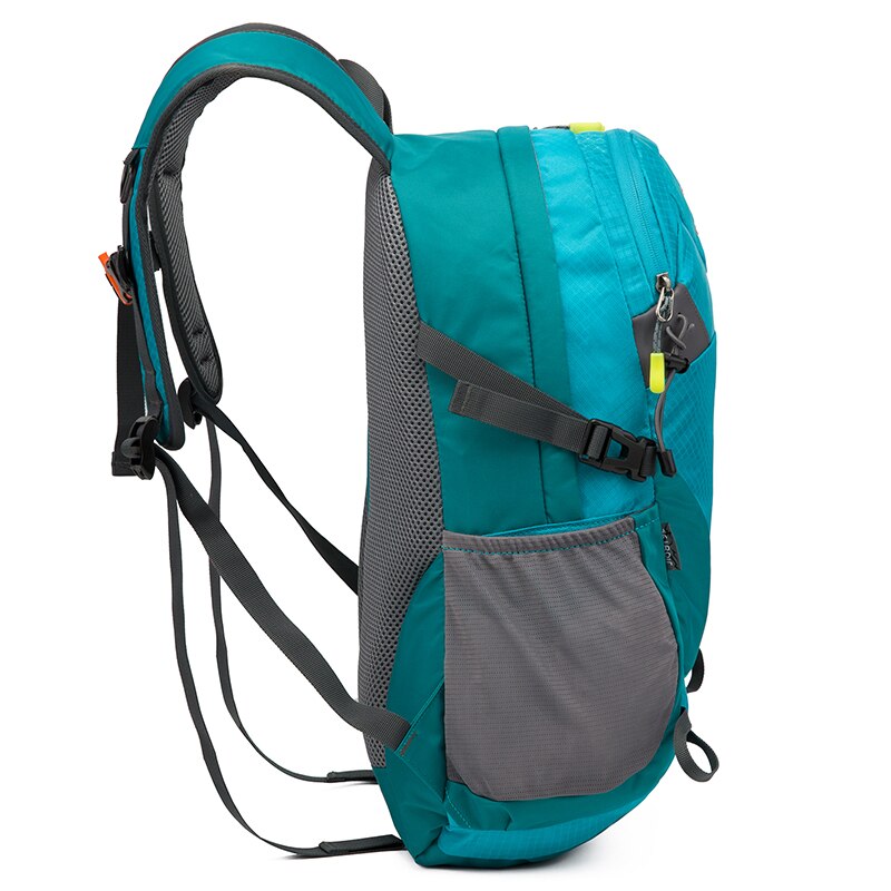 Travel Backpack Unisex Mountain Climbing Backpack Outdoor Hiking Backpack 30L Camping Backpack Nylon Waterproof Ultra-Light Bag