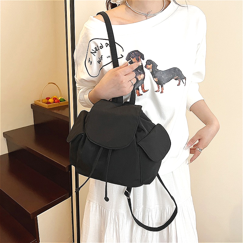 Famous Cloud Backpack Solid Color Women's Summer Travel Bag Large Capacity Multi Pocket Student Backpack