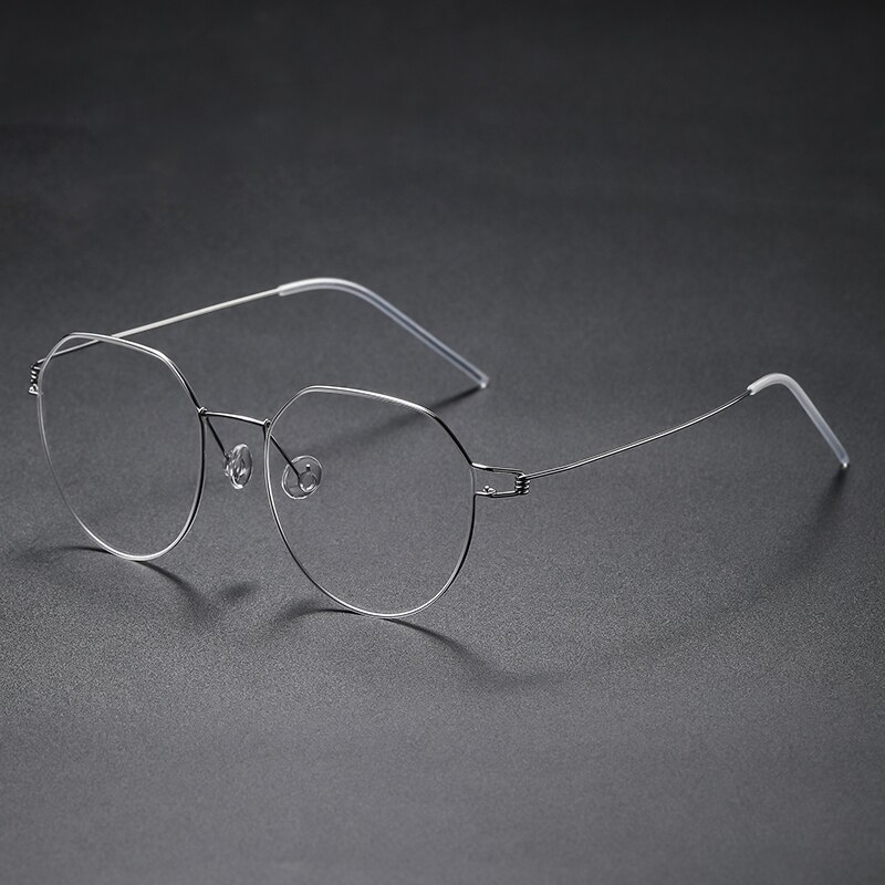 Dänemark Ultraleicht Schraubenlose Titan Brille Rahmen Männer Optische Brillen Frauen Myopie Runde Brillen Evan: Silber-