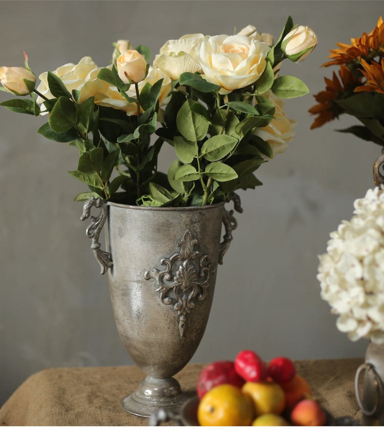 Classico Calice Del Fiore Vaso Retrò Nostalgico Ferro Battuto Vaso di Fiori per La Casa Soggiorno Decorazione di Cerimonia Nuziale Tavolo Vaso wazon