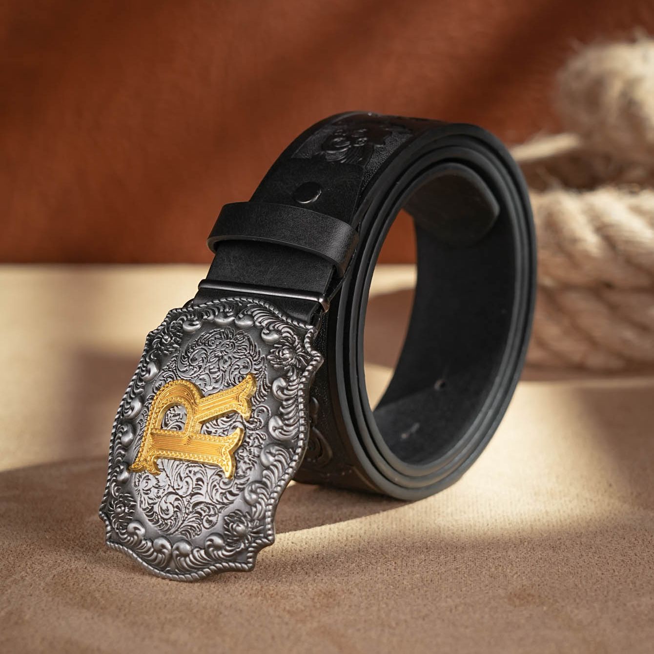Cinturón de cuero PU de vaquero occidental - Correa de cintura para hombre Decoración de toro con grabado floral para jeans