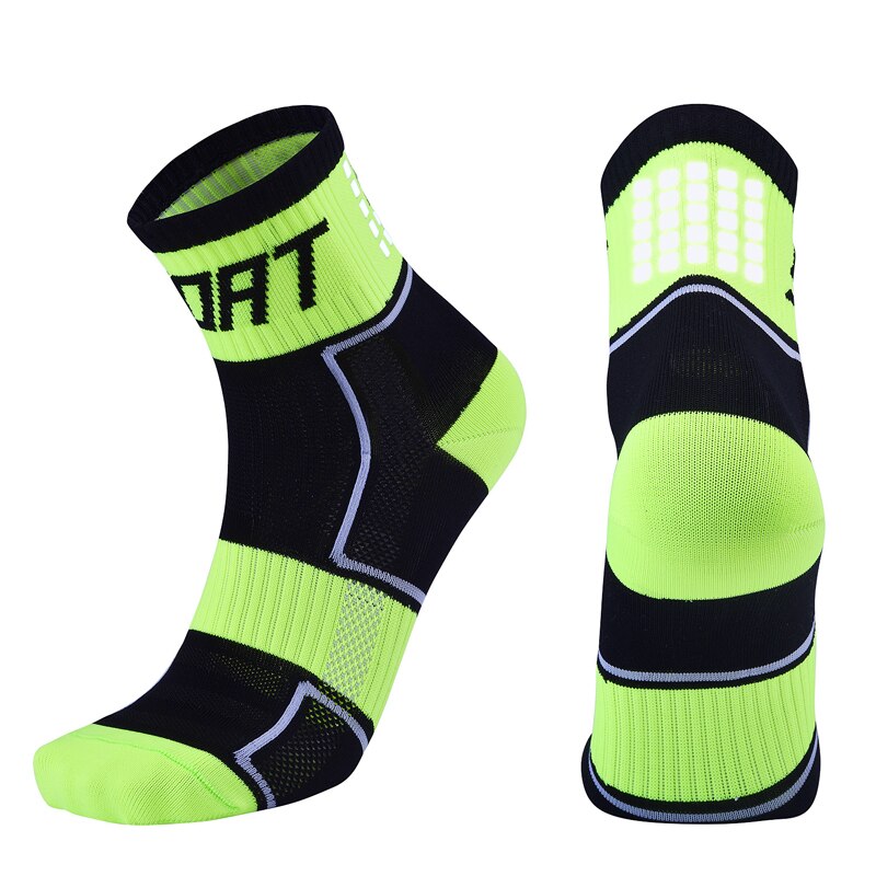 Reflective Cycling Socks Men Breathable Outdoor Basketball Socks Wicking Bike Socks Running Sports Socks Women