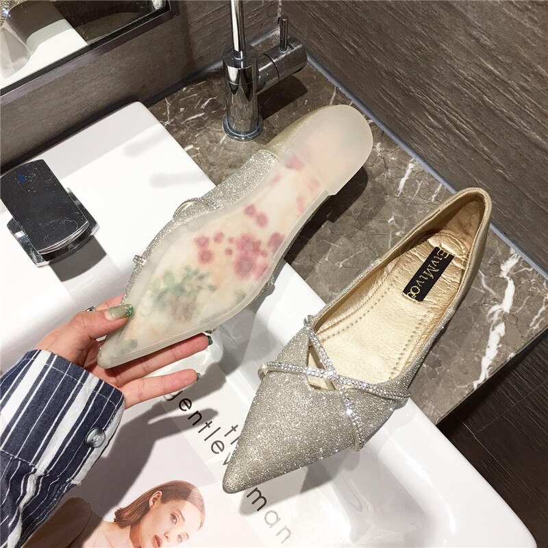 Glitter kristall spetsig tå slip on mockasiner ömma damer lata grunda lägenheter guld&silver fe skor kvinna bling bling loafers