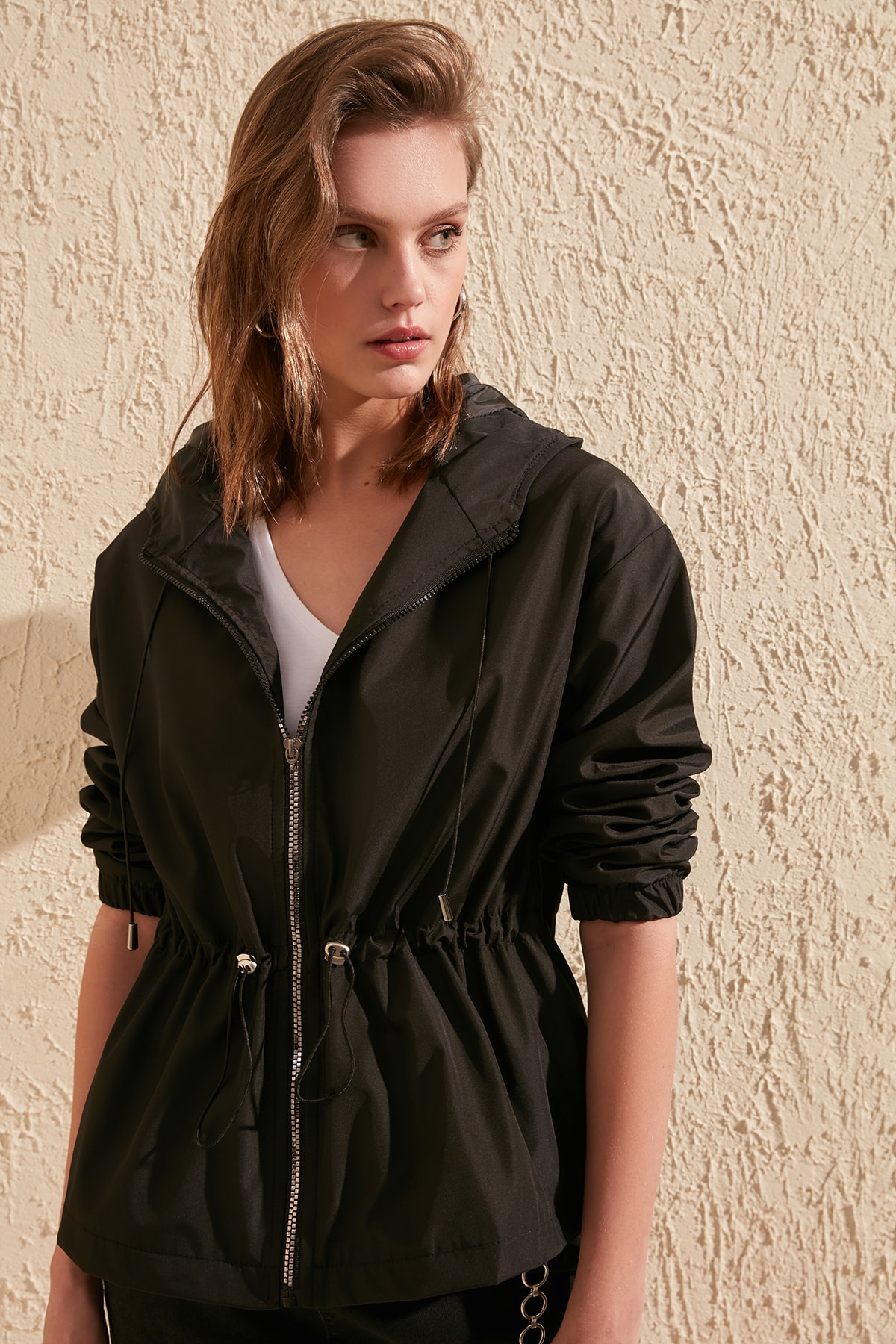 Trendyol Hooded Articulated Shirred Zipper It Should COVER coats TWOSS20MO0031: Black / M