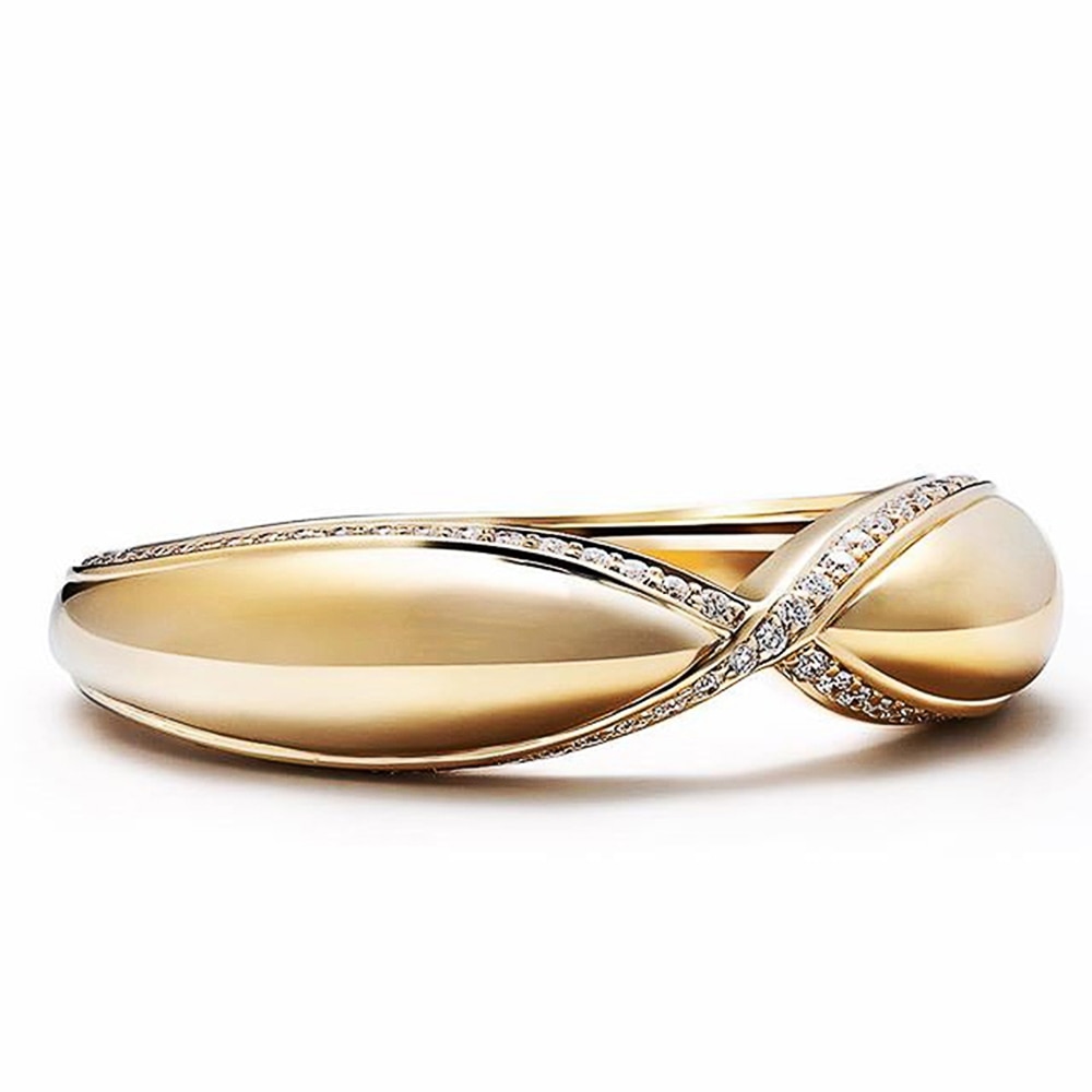 Huitan Mode Eenvoudige Vrouwen Wedding Engagement Rings Goud Kleur Micro Verharde Shiny Cz Fijne Mode-sieraden