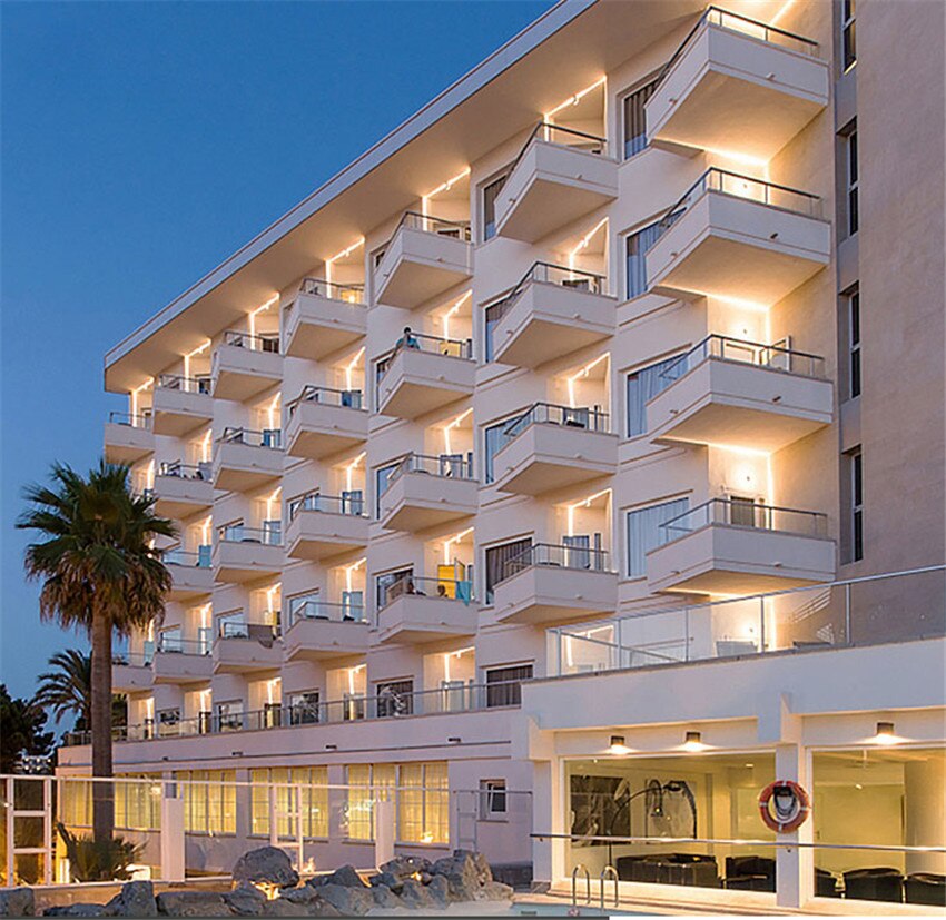 Outdoor Waterproof IP65 LED wall lamp Aisle Bedroom Decorative Lighting Window Wall Light Surface Mounted LED Wall Sconce NR-24