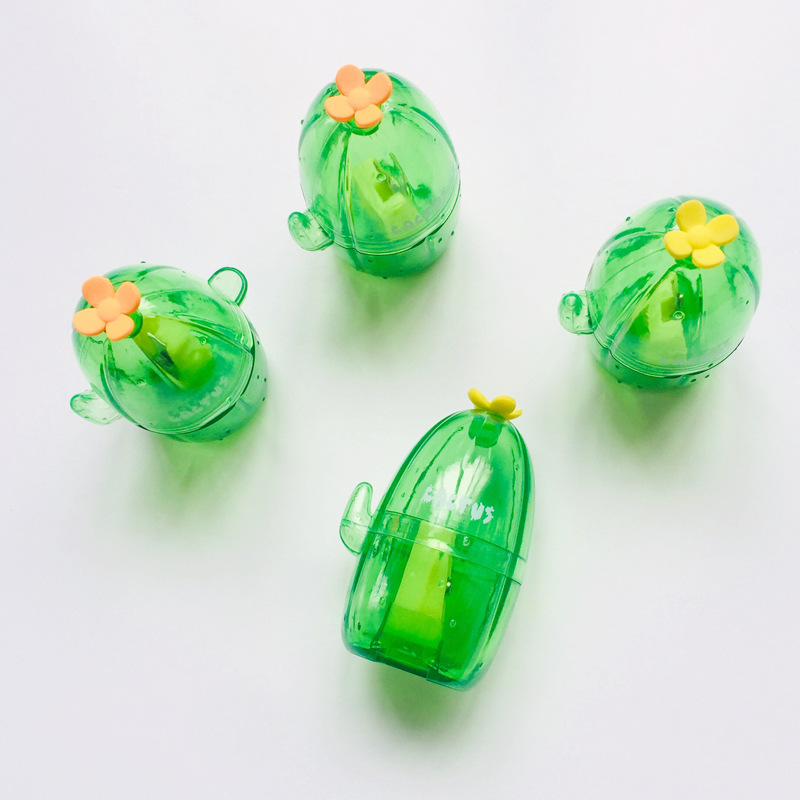 Novelty Bulb Style Pencil Sharpener Emotions Plastic Pencil Sharpener for Kids Kawaii Stationery School Supplie: 1PCS Random Color