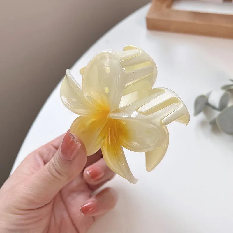 8CM Gradient Large Flower Acrylic Hair Clip For Women Sweet Hair Claws Crab Clamp Barrettes Hawaiian Headwear Accessories